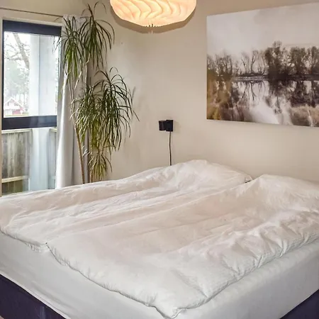 5 Bedroom Amazing In Casa vacanze