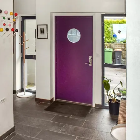 5 Bedroom Amazing In *
